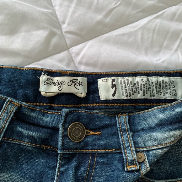 Shorts - Picture 4 of 4